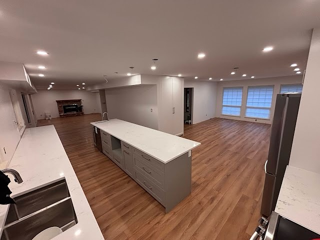 Walls, trim and ceiling